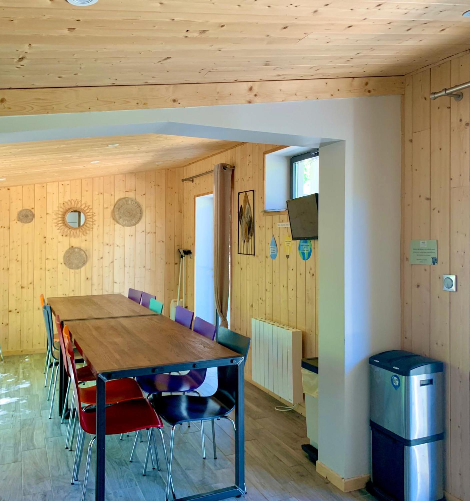 La Petite Auberge Insolite 생 아프리크 외부 사진